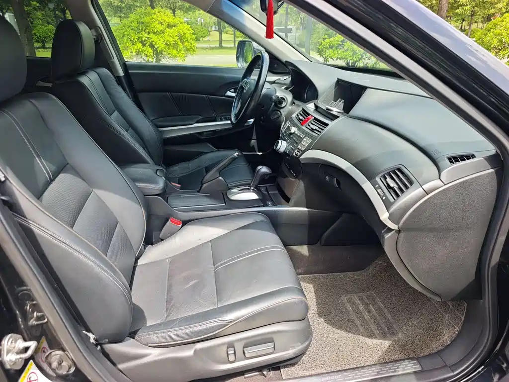 Honda Crosstour 2013 — фото 17