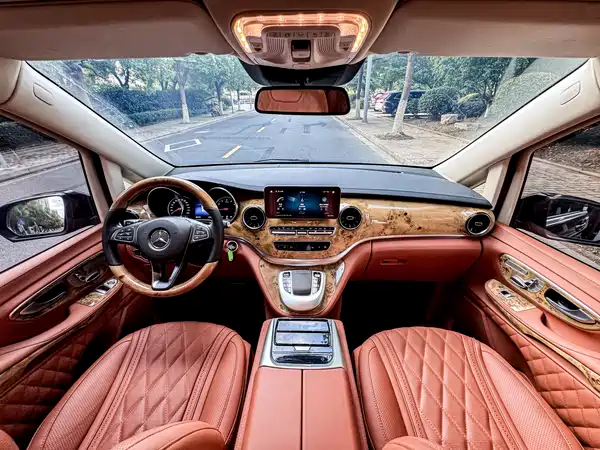 Mercedes-Benz V-Class 2023