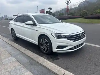 Volkswagen Sagitar 2022