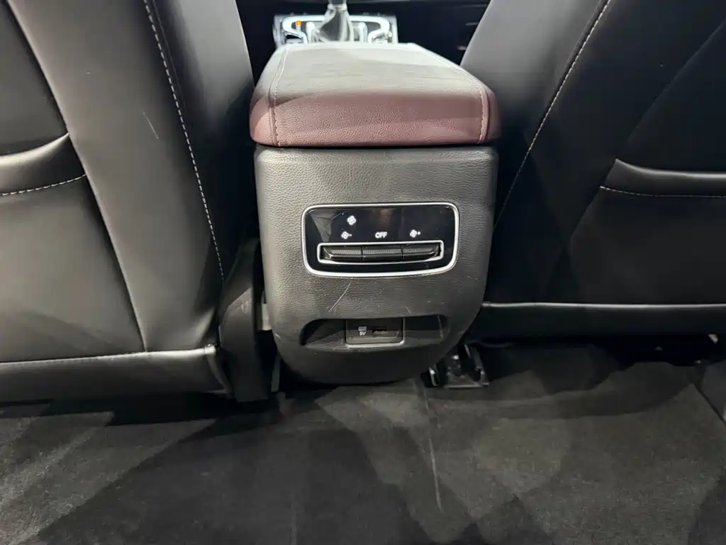 GAC Trumpchi M6 2022 — фото 16