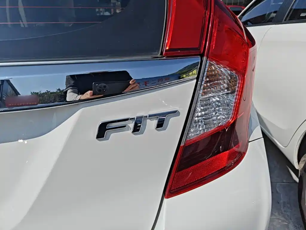 Honda Fit 2016 — фото 8