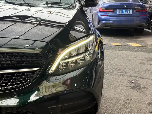 Mercedes-Benz C-Class 2021