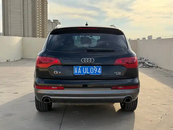 Audi Q7 2014