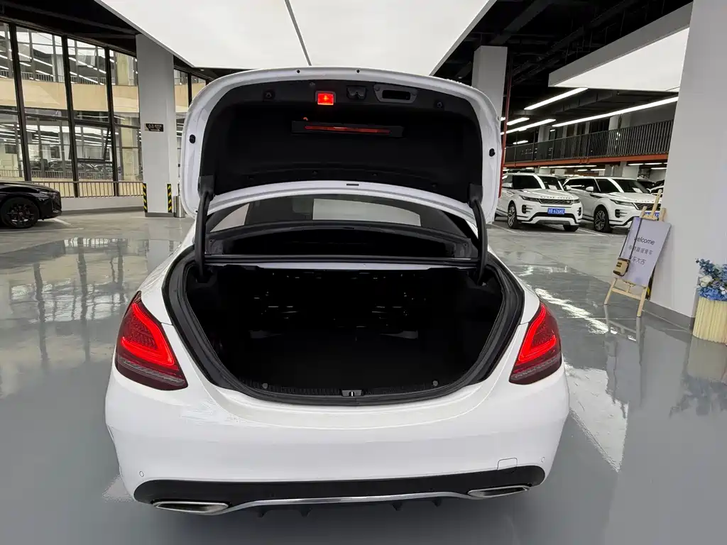 Mercedes-Benz C-Class 2020 — фото 12