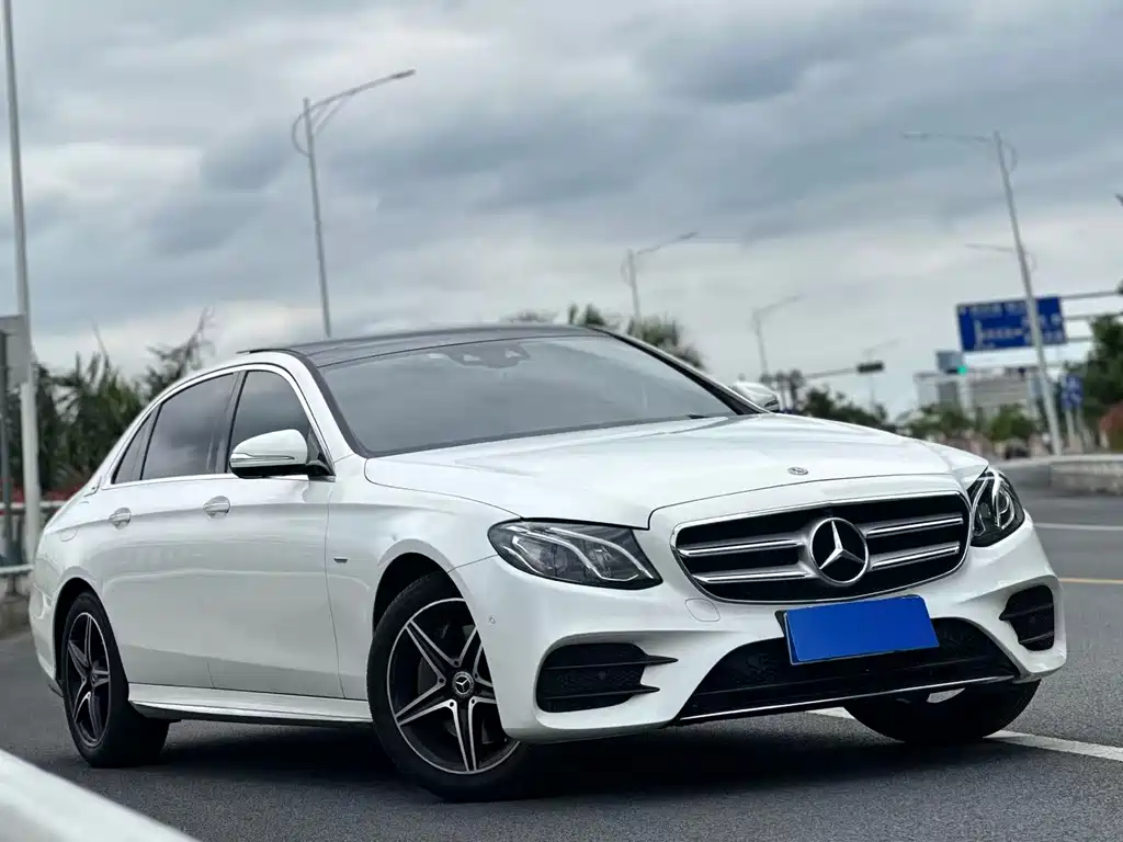 Mercedes-Benz E-Class 2020 — фото 3