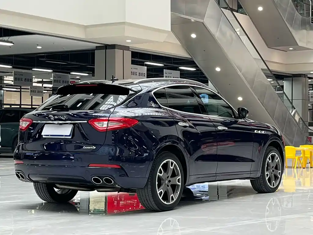 Maserati Levante 2017 — фото 9