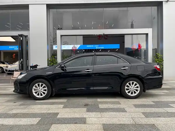Toyota Camry 2016
