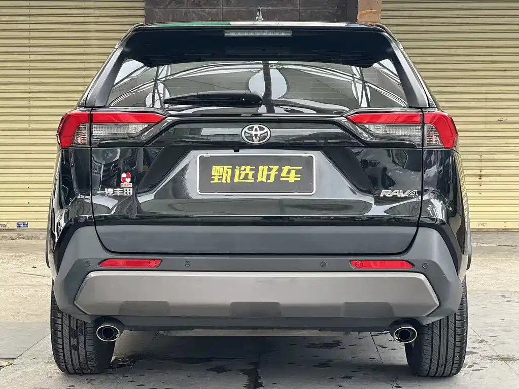 Toyota RAV4 2021 — фото 9