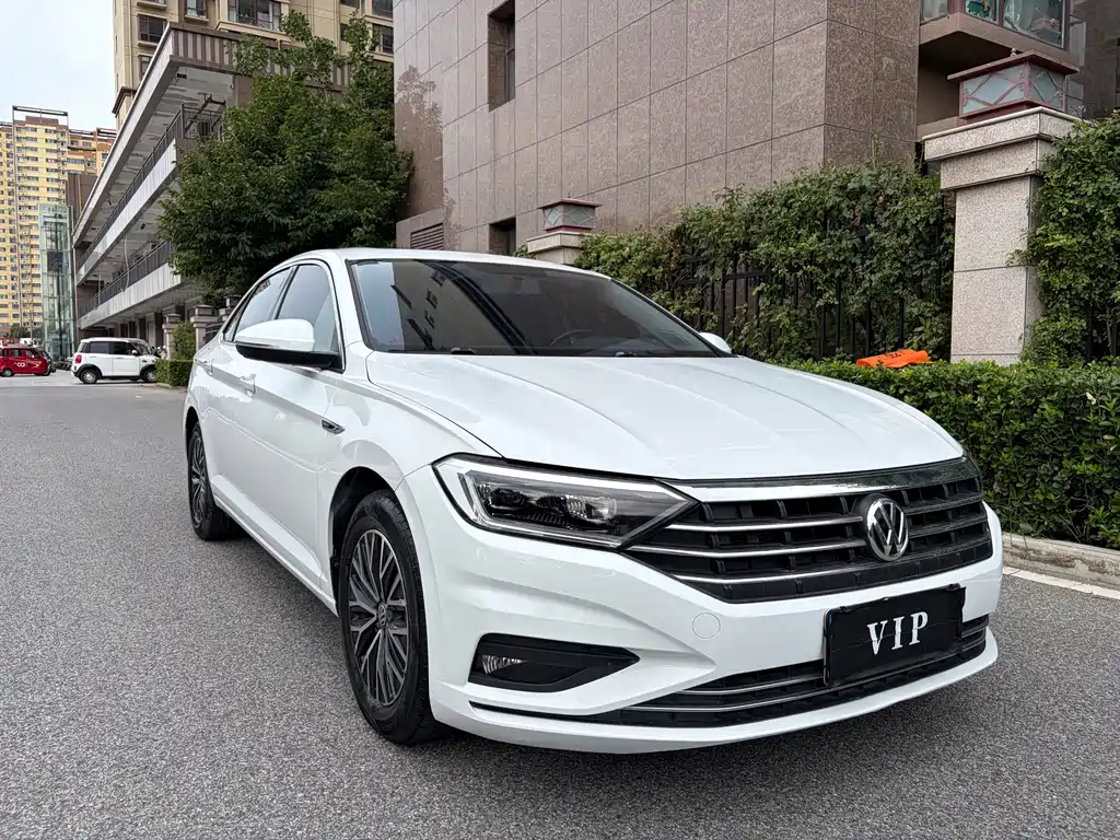 Volkswagen Sagitar 2021