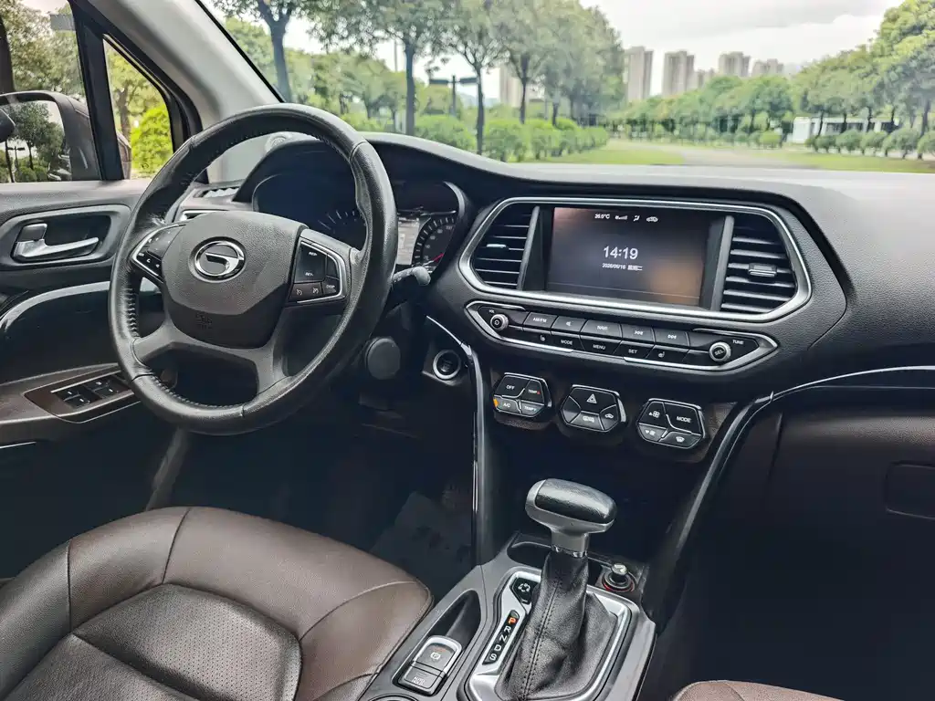 GAC Motor Trumpchi GS4 2016 — фото 19