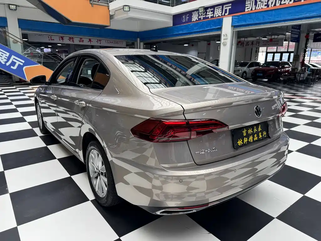 Volkswagen Bora 2022
