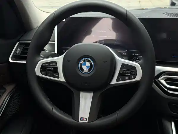 BMW i3 2024