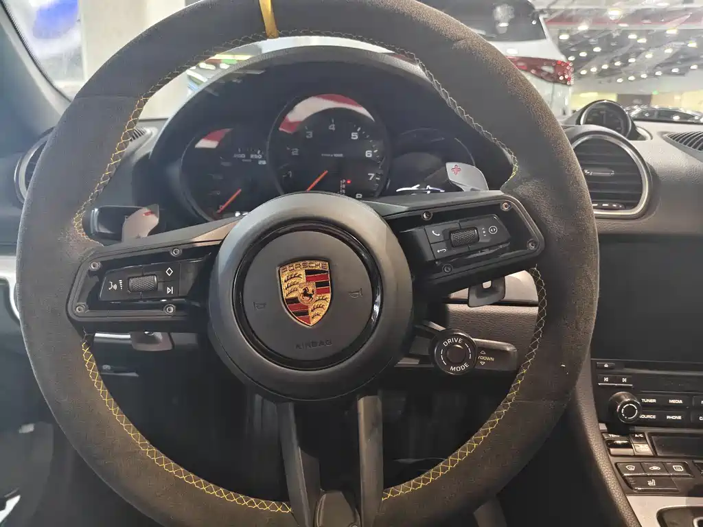 Porsche 718 2016