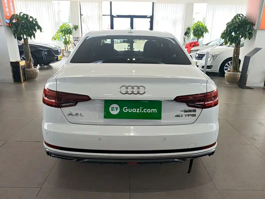 Audi A4L 2020