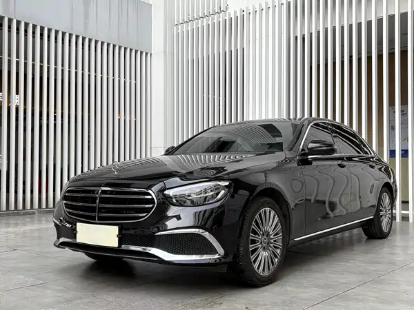 Mercedes-Benz E-Class 2021