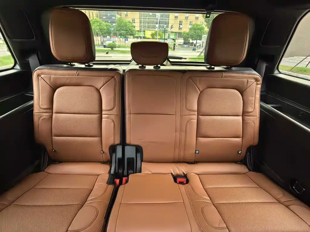 Lincoln Navigator 2023 — фото 12
