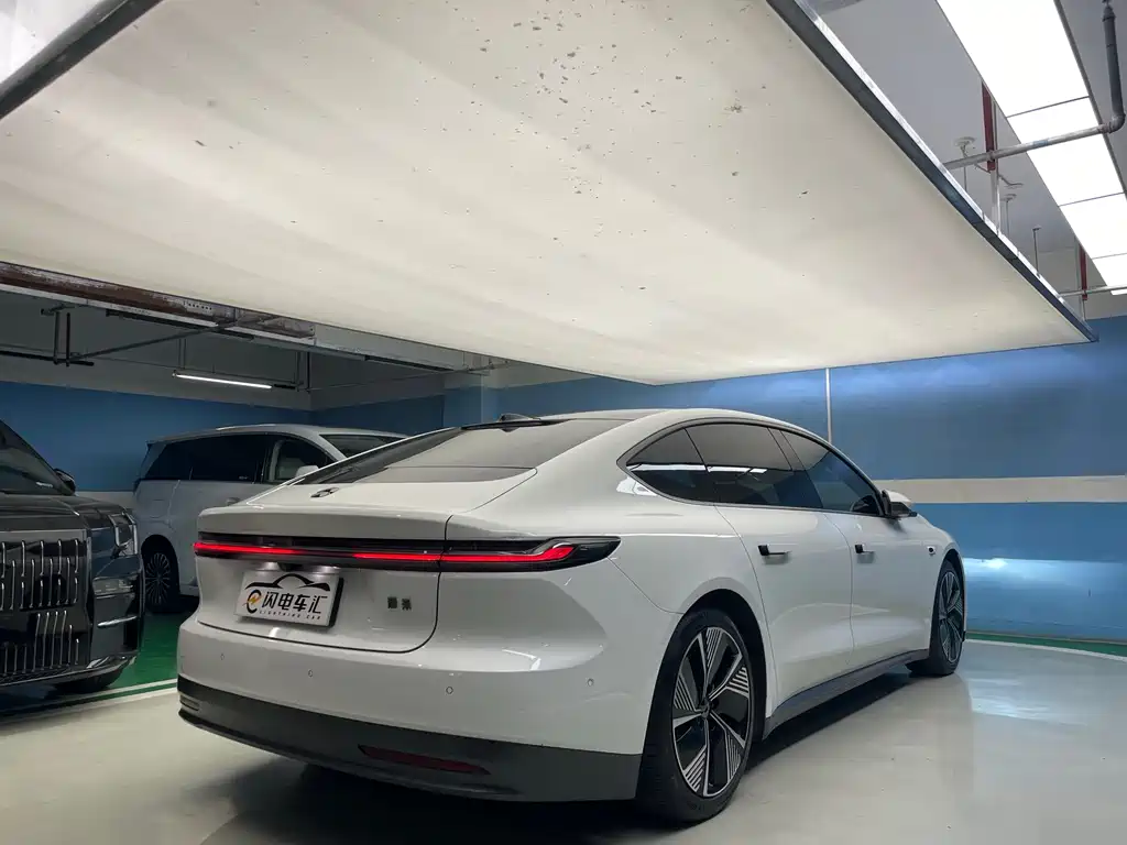 NIO ET7 2022