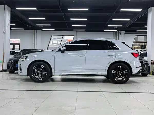 Audi Q3 2023