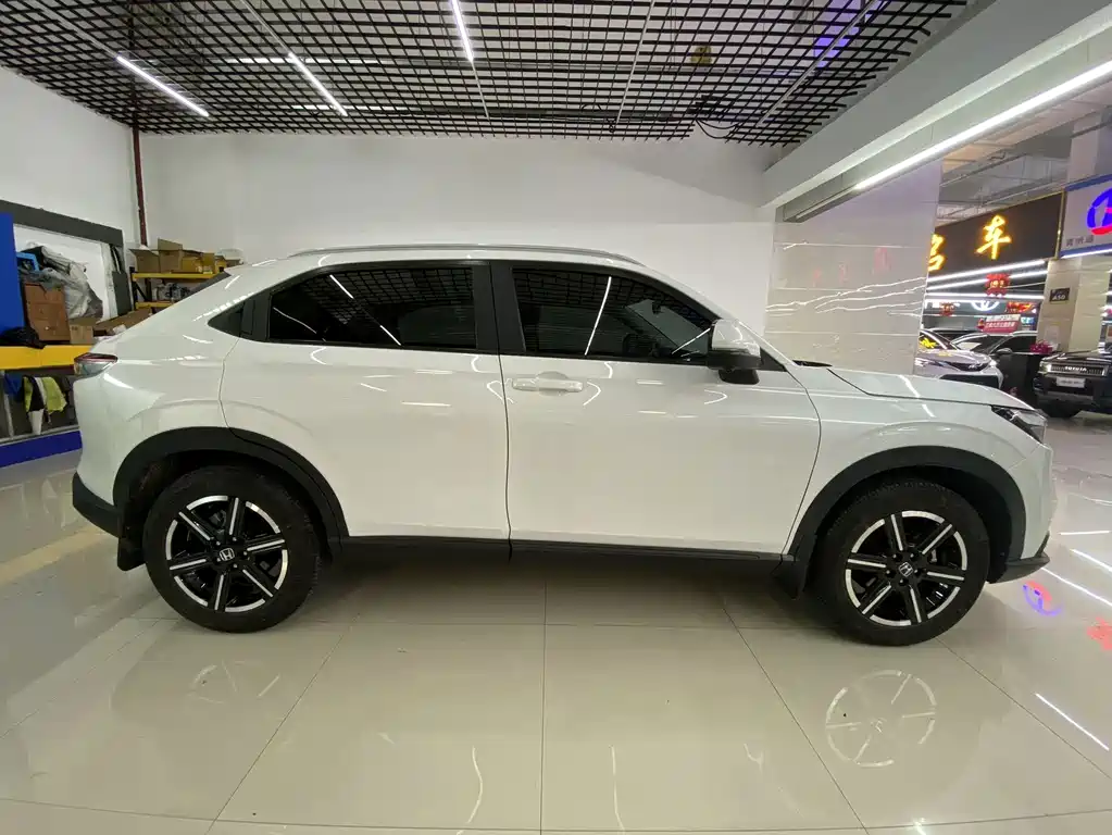 Honda Vezel 2023 — фото 4