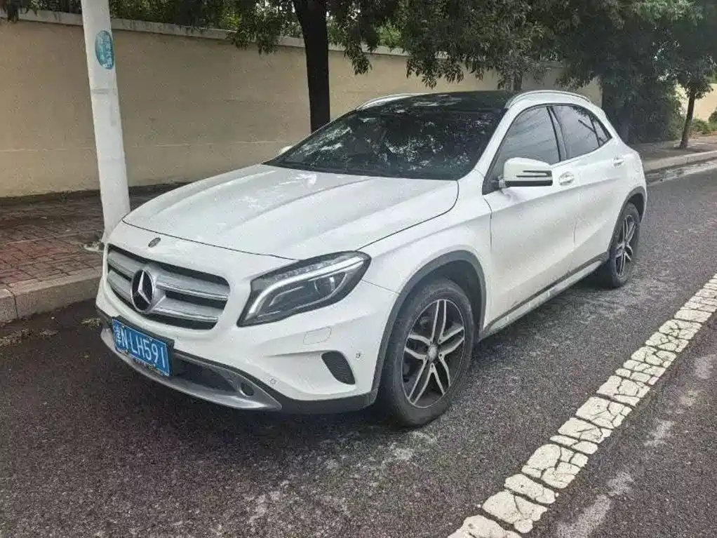 Mercedes-Benz GLA 2016 — фото 1