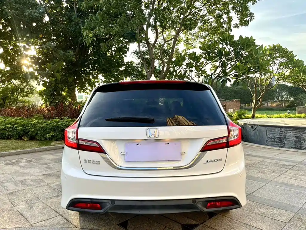 Honda Jade 2016 — фото 8