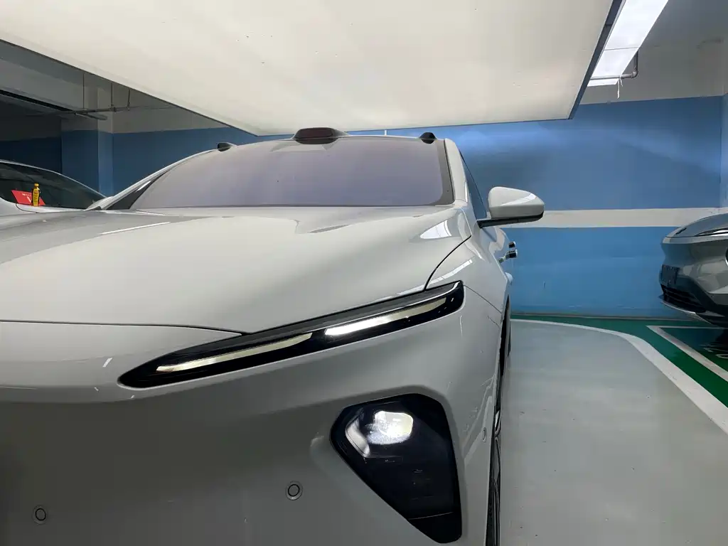 NIO ET7 2022