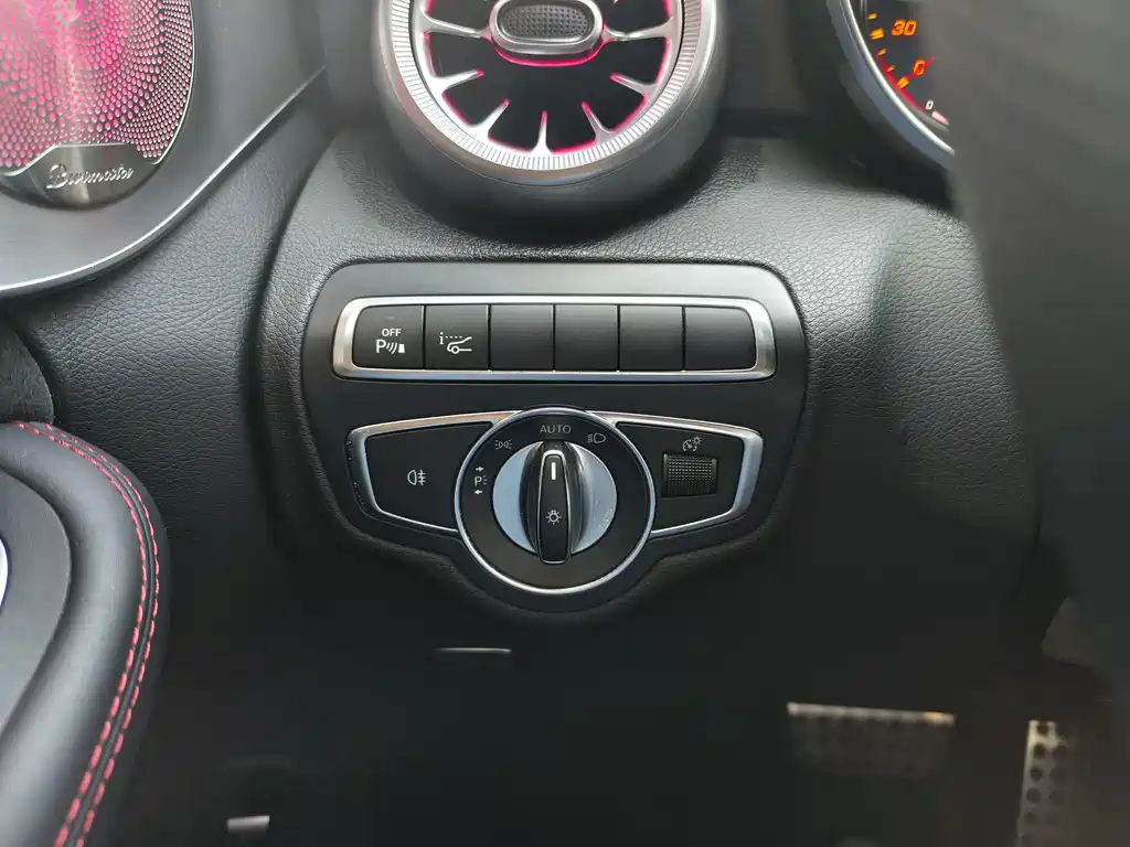 Mercedes-Benz C-Class AMG 2022 — фото 20