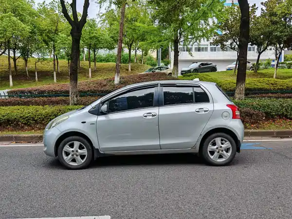 Toyota Yaris 2009
