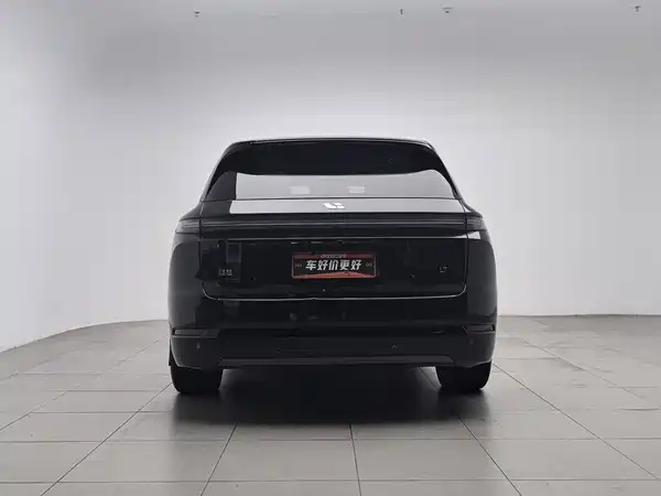 Li Auto L7 2025