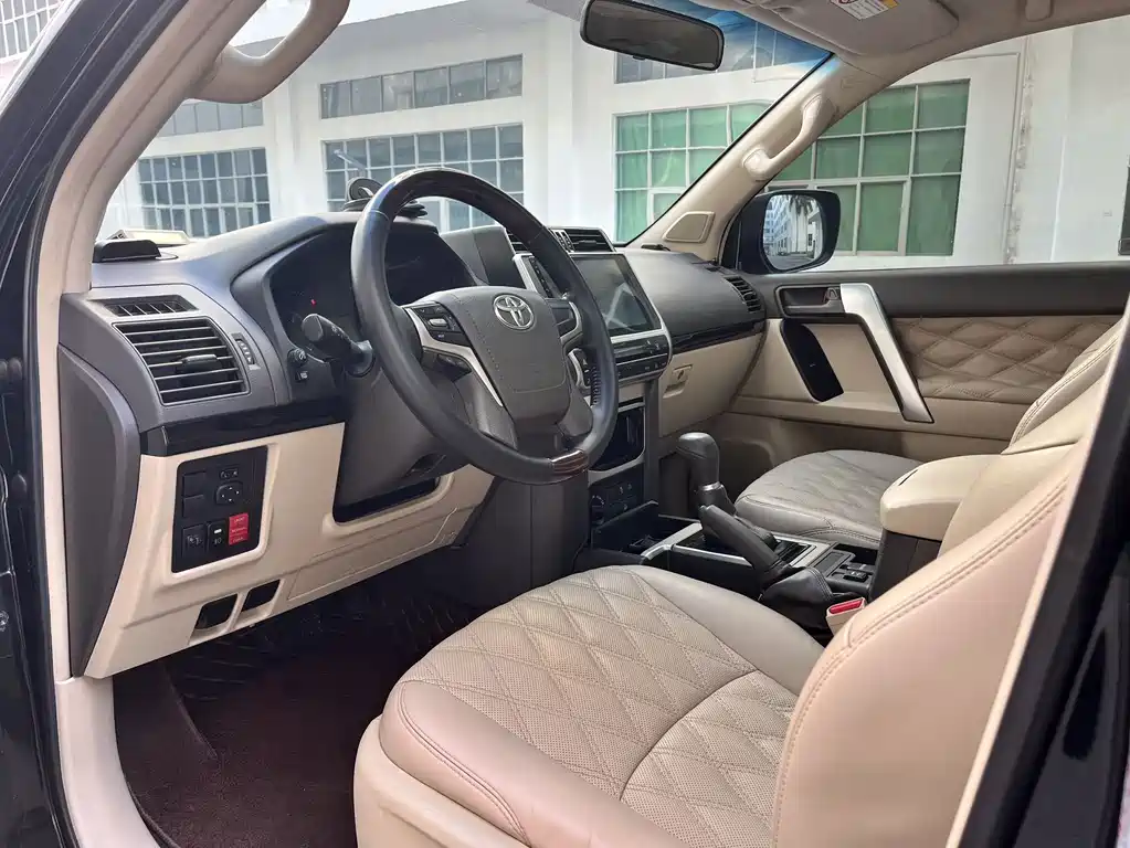 Toyota Prado 2018 — фото 10