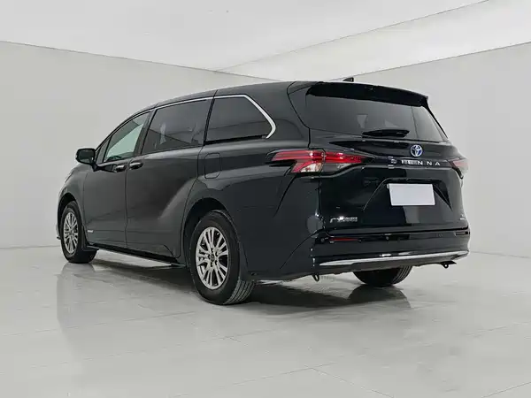 Toyota Sienna 2023