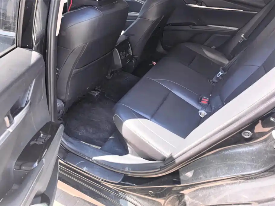 Toyota Camry 2024 — фото 11