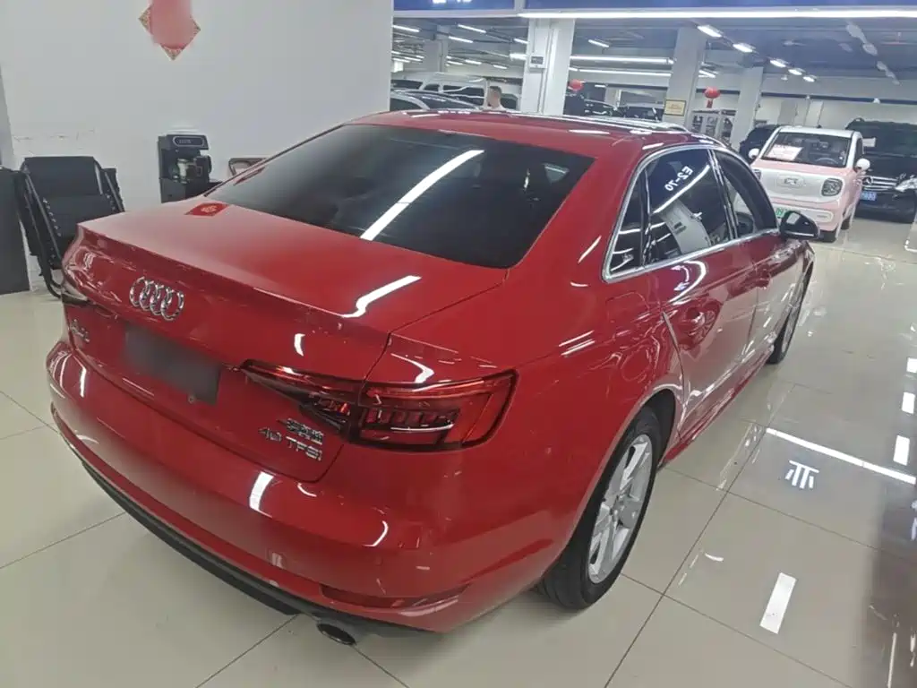 Audi A4L 2017