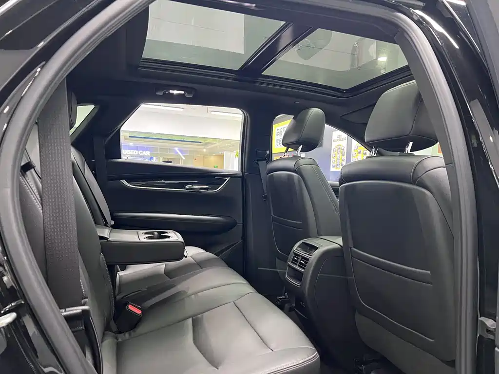 Cadillac XT5 2022 — фото 10