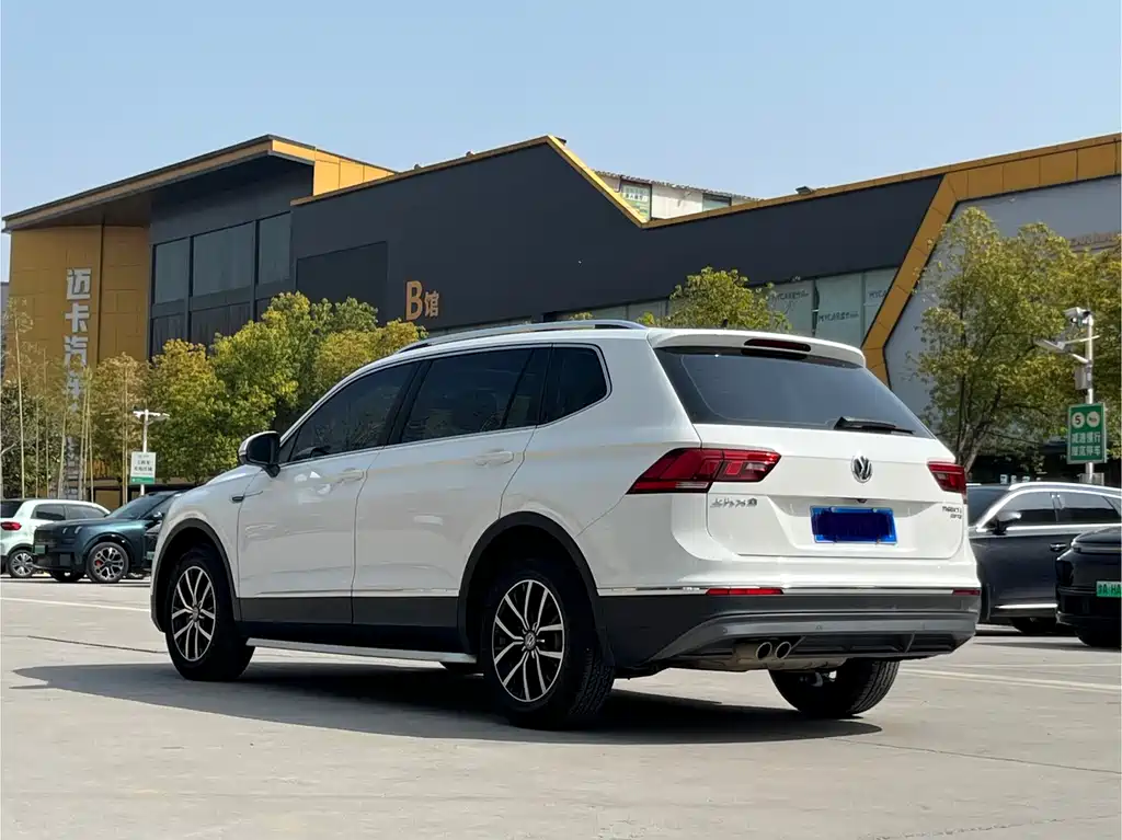 Volkswagen Tiguan L 2018 — фото 19