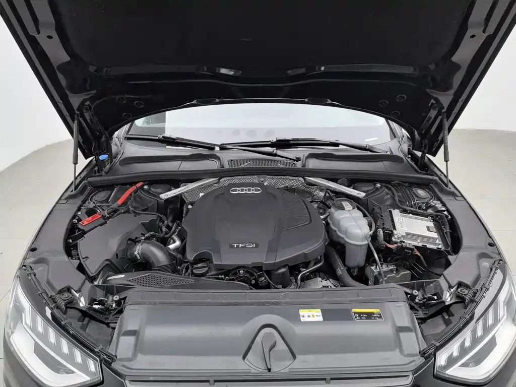 Audi A4L 2021