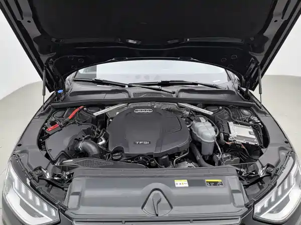 Audi A4L 2021
