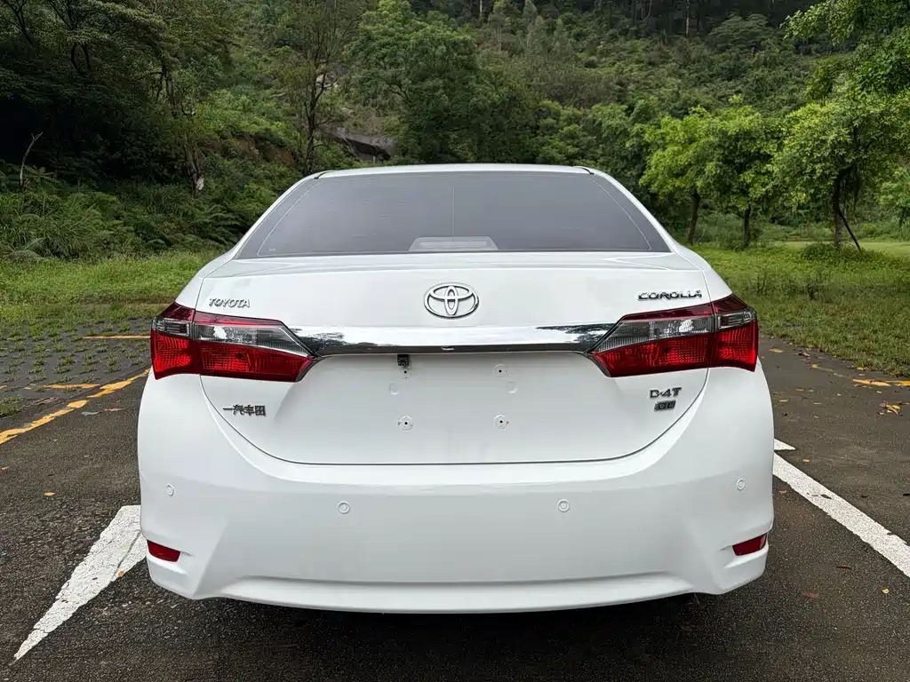 Toyota Corolla 2018 — фото 8