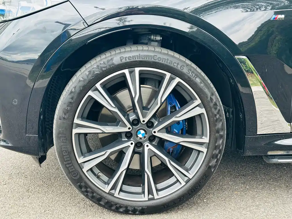 BMW X7 2021 — фото 17