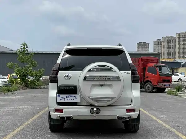 Toyota Prado 2016