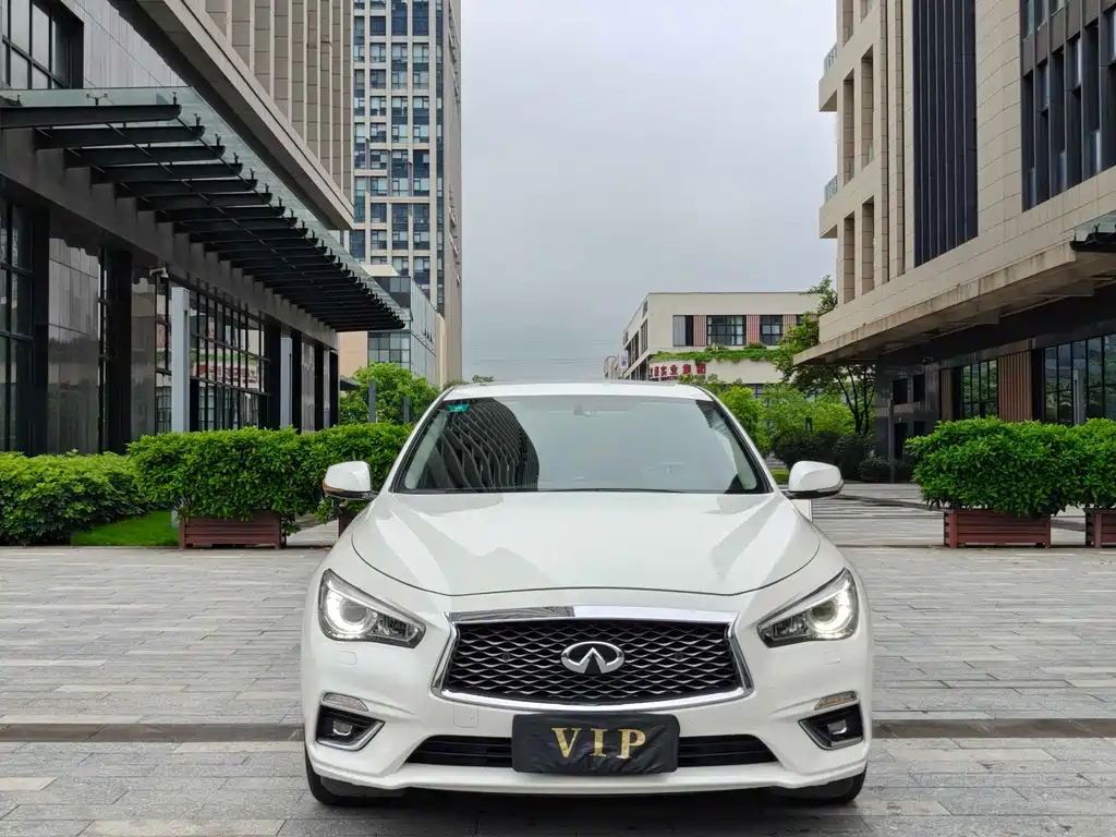 Infiniti Q50L 2019 — фото 3