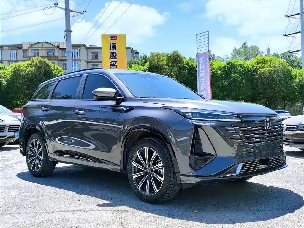 Changan CS75PLUS 2023 — фото 3