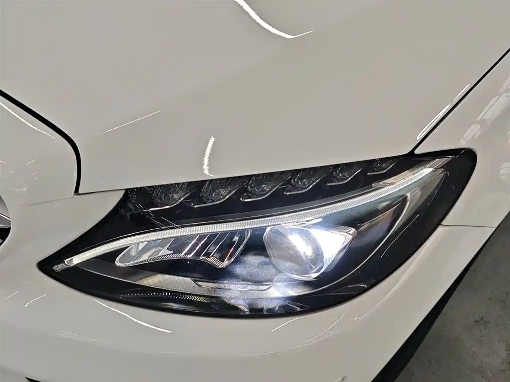Mercedes-Benz C-Class 2018 — фото 17