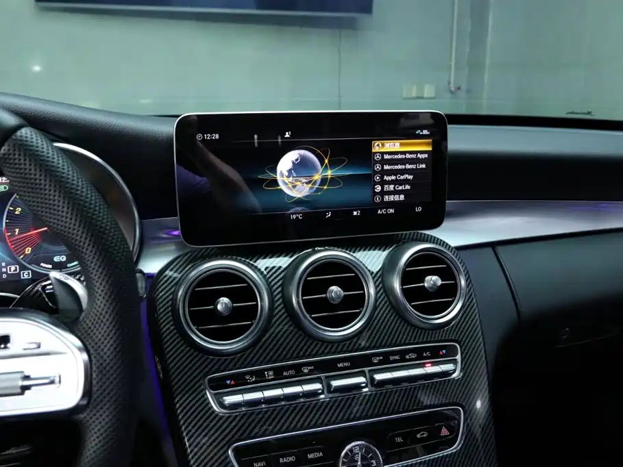 Mercedes-Benz C-Class 2019