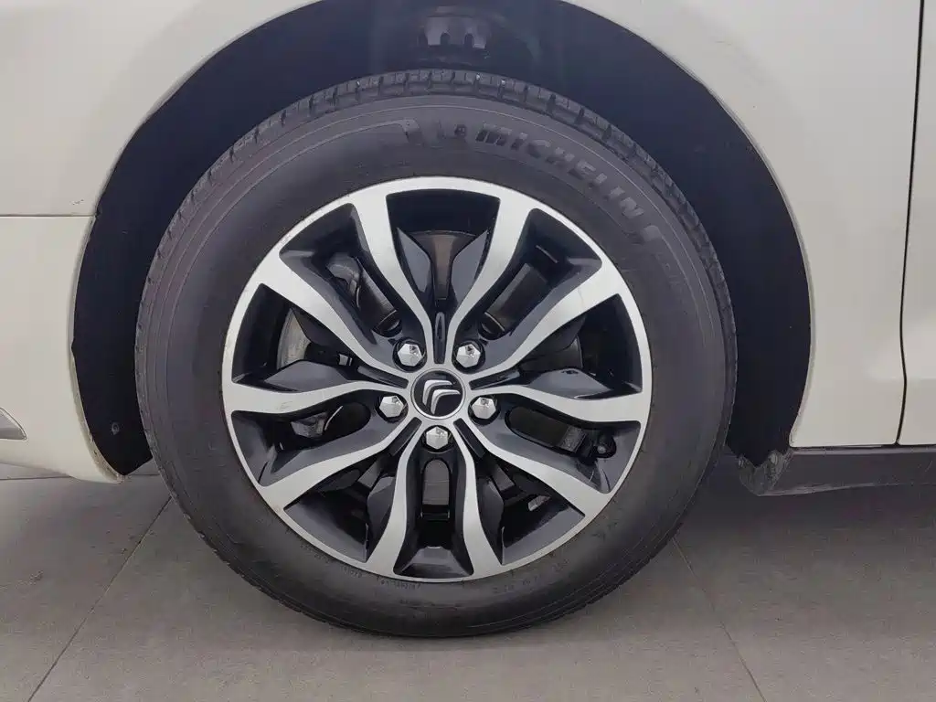 Citroën C5 2016 — фото 17