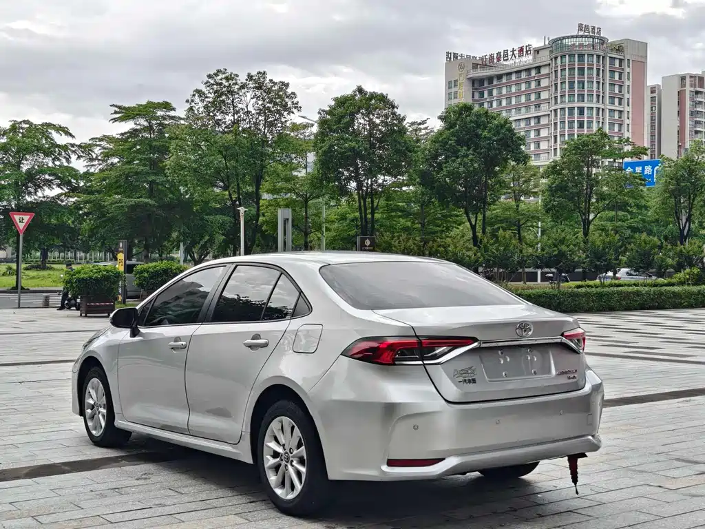 Toyota Corolla 2021 — фото 14