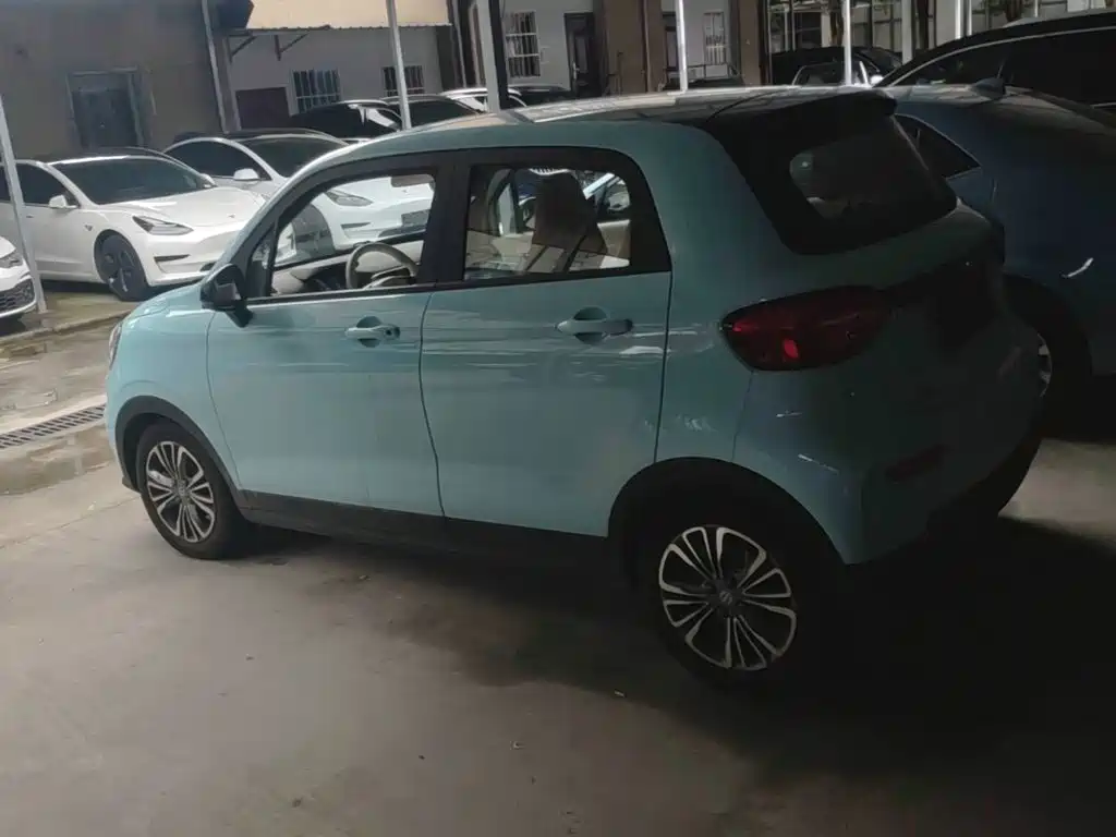Leapmotor Zero Running T03 2025