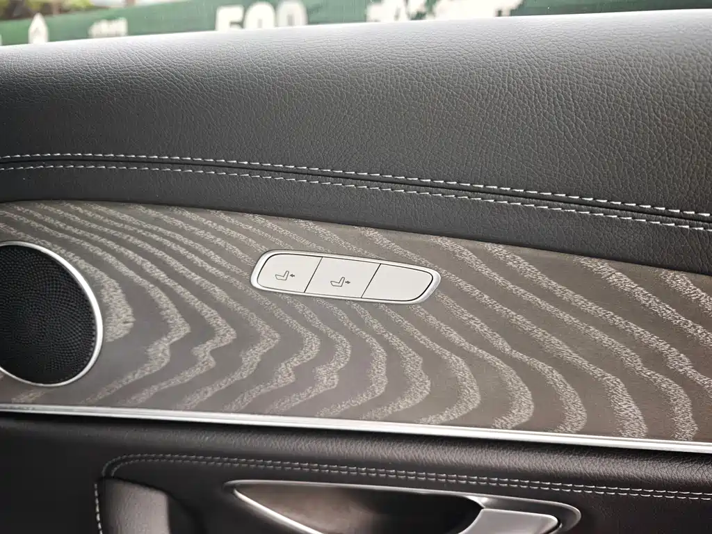 Mercedes-Benz E-Class 2022 — фото 15