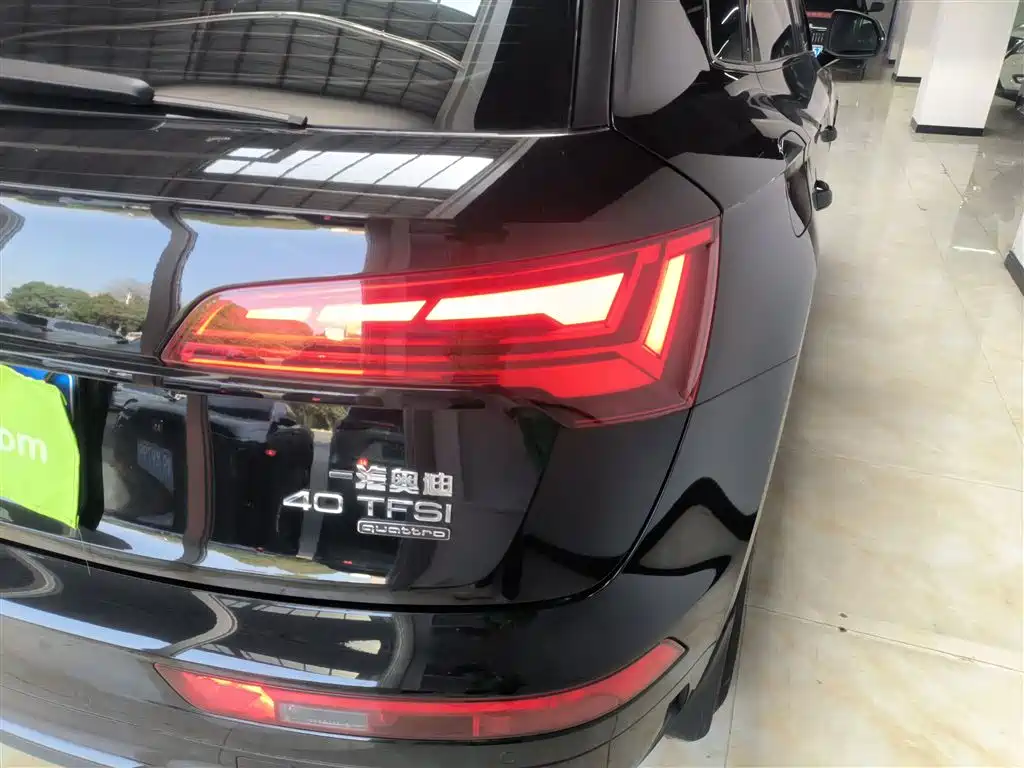 Audi Q5L 2025 — фото 24