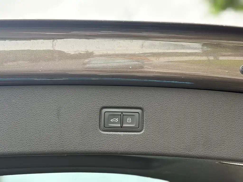 Audi Q7 2016 — фото 21